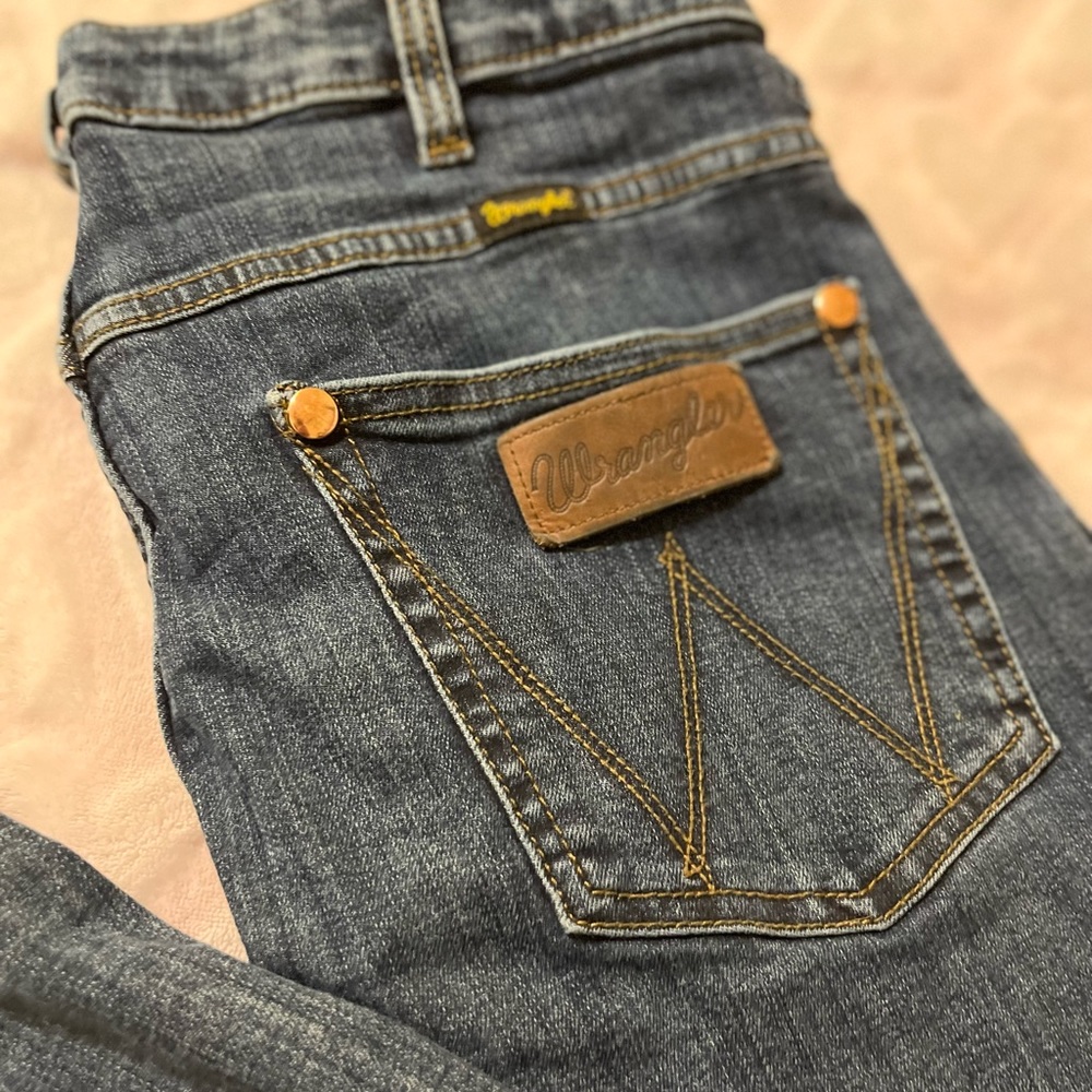 Wrangler Retro High Rise Skinny Jean - Picture 6 of 10